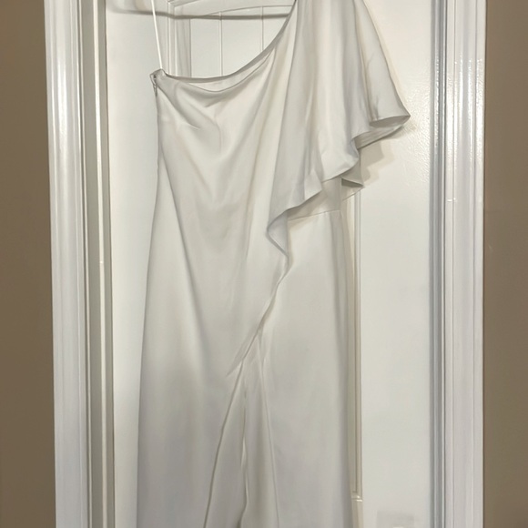 Semi-formal jumpsuit - Picture 1 of 3